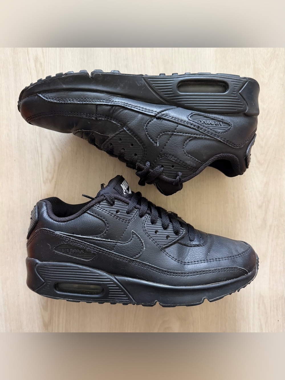 Nike Air Max 90 GS Boys Size 6.5Y Triple Black Athletic Leather Shoes Sneakers